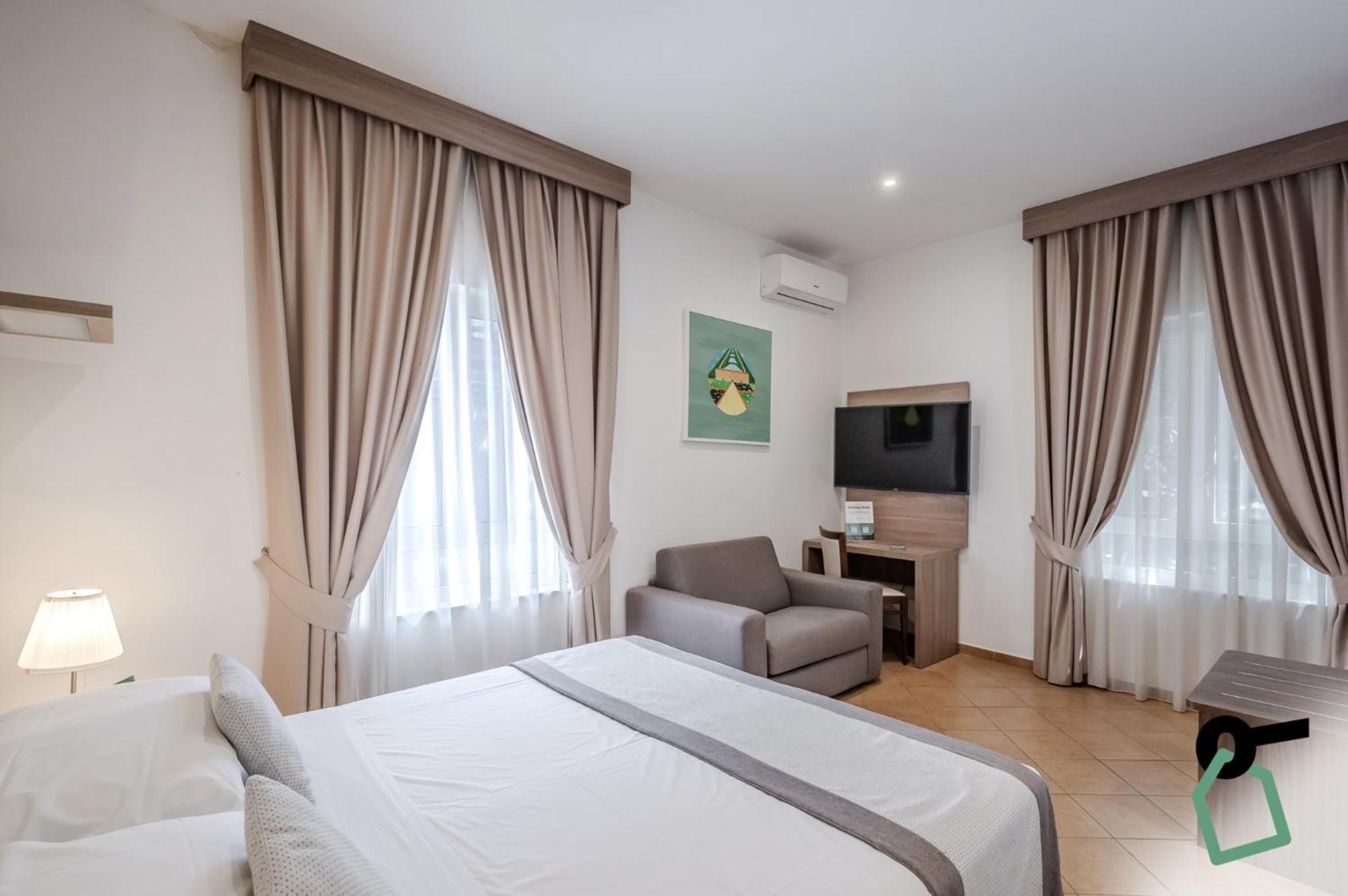 Hotiday Room Collection - Napoli Residenza Scarlatti Exterior photo
